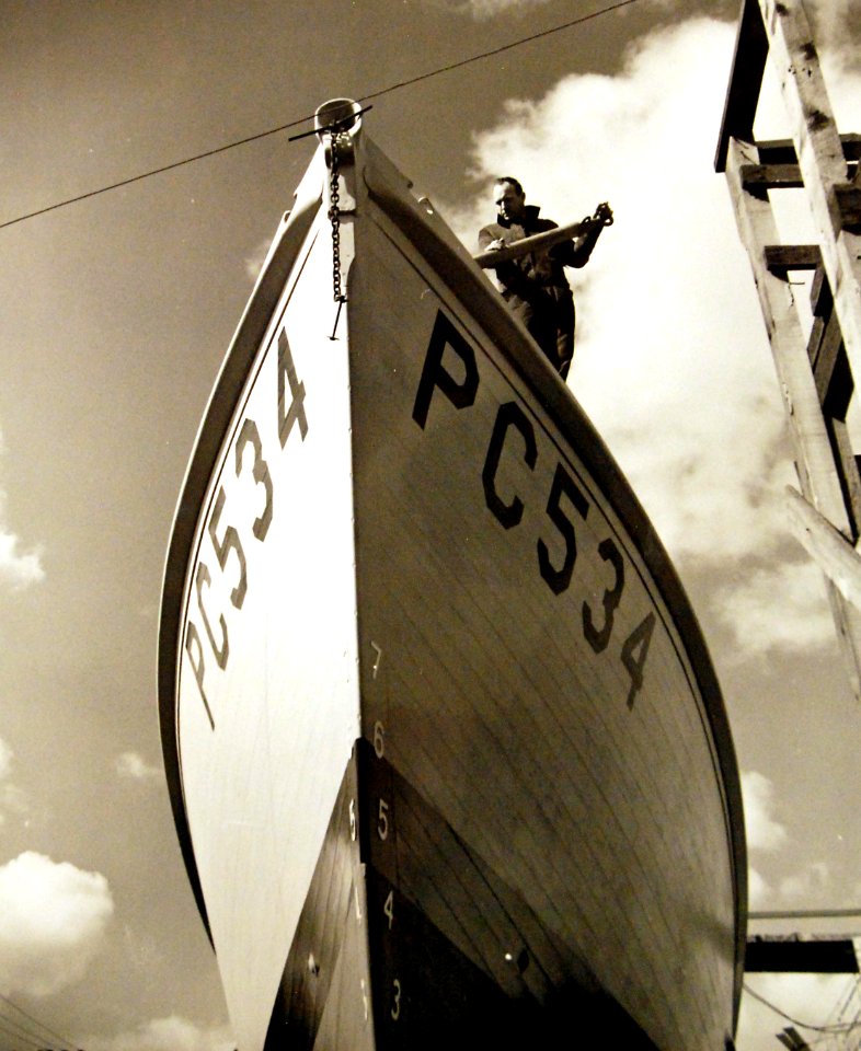 USS PC-534 at Marine Construction Company, Stamford, Connecticut, 1942 (27898511585)