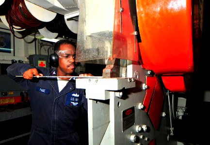 USS Pearl Harbor Activity DVIDS340653