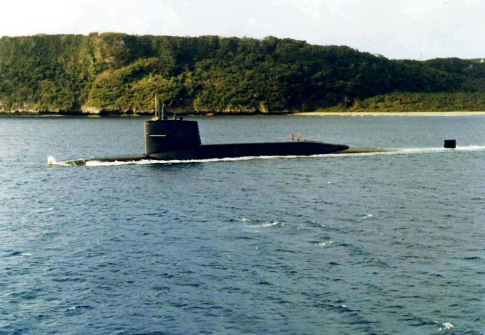 USS Patrick Henry (SSBN-599) underway off Guam 1976