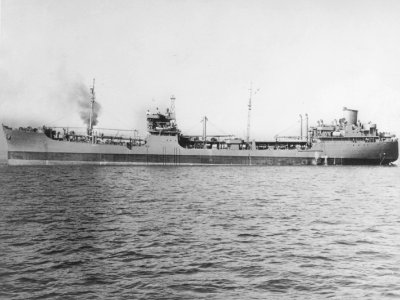 USS Patuxent (AO-44) underway in Chesapeake Bay in November 1942