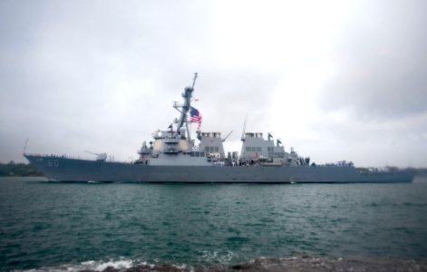 USS Paul Hamilton departs JBPHH 150214-N-WF272-108