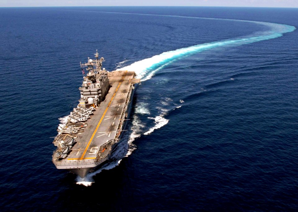 USS Peleliu (LHA 5) in South China Sea 06