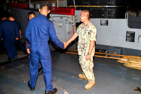 USS Peleliu 141001-N-NZ935-065