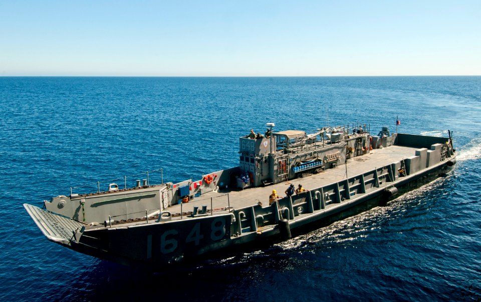 USS Peleliu conducts operations at sea 120827-N-ZM744-012
