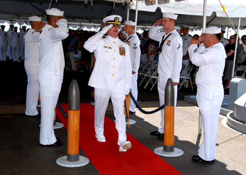 USS Paul Hamilton changes hands DVIDS88679