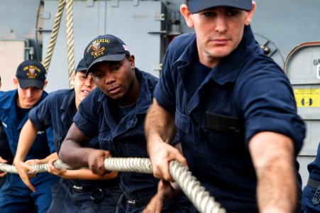 USS Peleiu operations 141029-N-NZ935-009