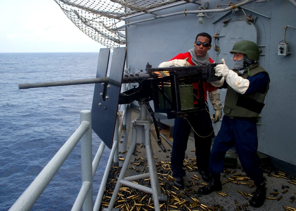 USS Peleliu crew-served weapons gun shoot during PHIBLEX 15 141009-N-LQ926-131