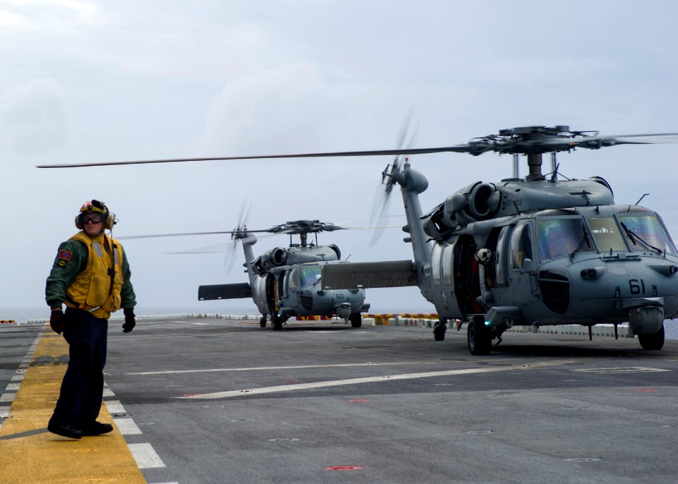 USS Peleliu operations 141217-N-AR962-008