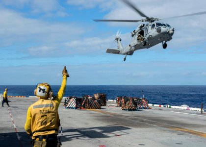 USS Peleliu operations 141219-N-SU278-220