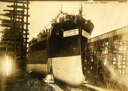 USS Pennsylvania (BB-38) launching, Newport News Shipbuilding Co., Virginia, 1915 (28074312252)