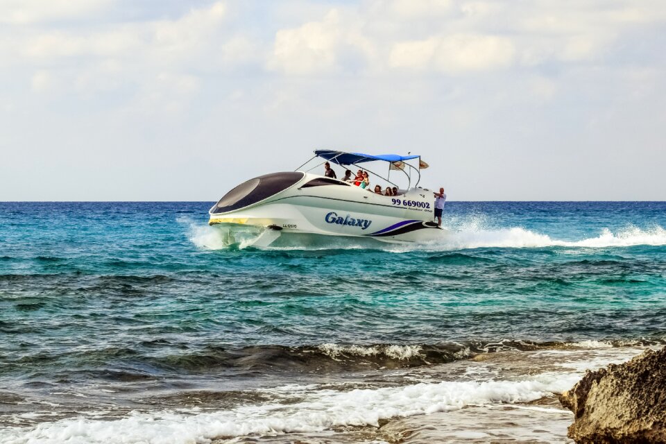 Tourism vacation fast