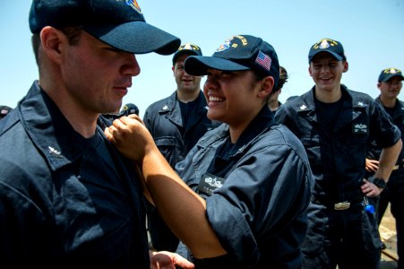 USS PHILIPPINE SEA (CG 58) 140523-N-PJ969-020 (14302706132)