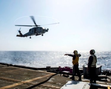 USS Philippine Sea (CG 58) 140603-N-PJ969-122 (14356567352)