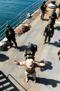 USS PHILIPPINE SEA (CG 58) 140415-N-PJ969-548 (14042646041)