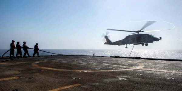 USS Philippine Sea (CG 58) 140603-N-PJ969-206 (14357238654)