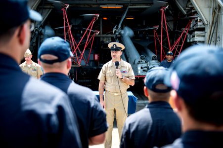 USS PHILIPPINE SEA (CG 58) 140502-N-PJ969-131 (13934365308)