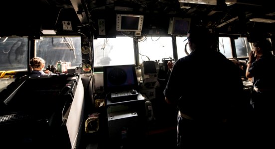 USS Philippine Sea (CG 58) 140923-N-PJ969-092 (15318464166)