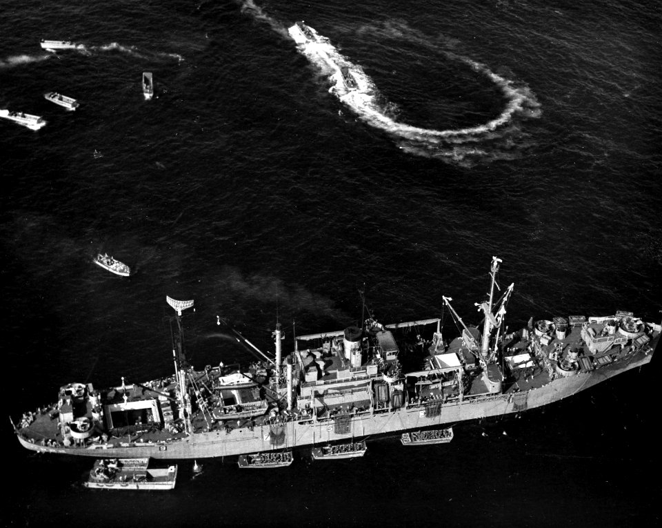 USS Pickaway (APA-222) disembarks troops off Camp Pendleton on 26 May 1964 (L45-228.05.01)