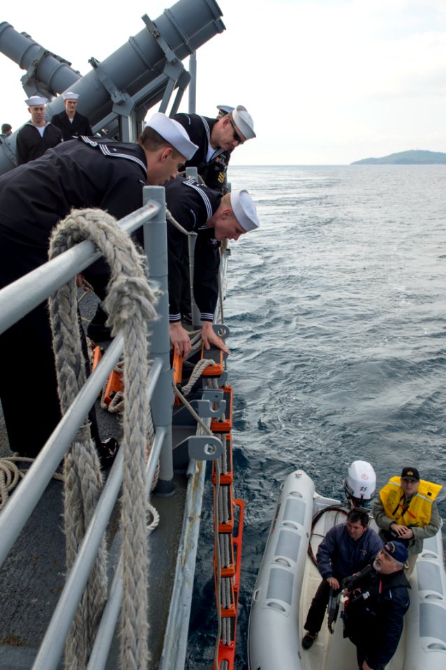 USS Philippine Sea operations 140309-N-PJ969-068