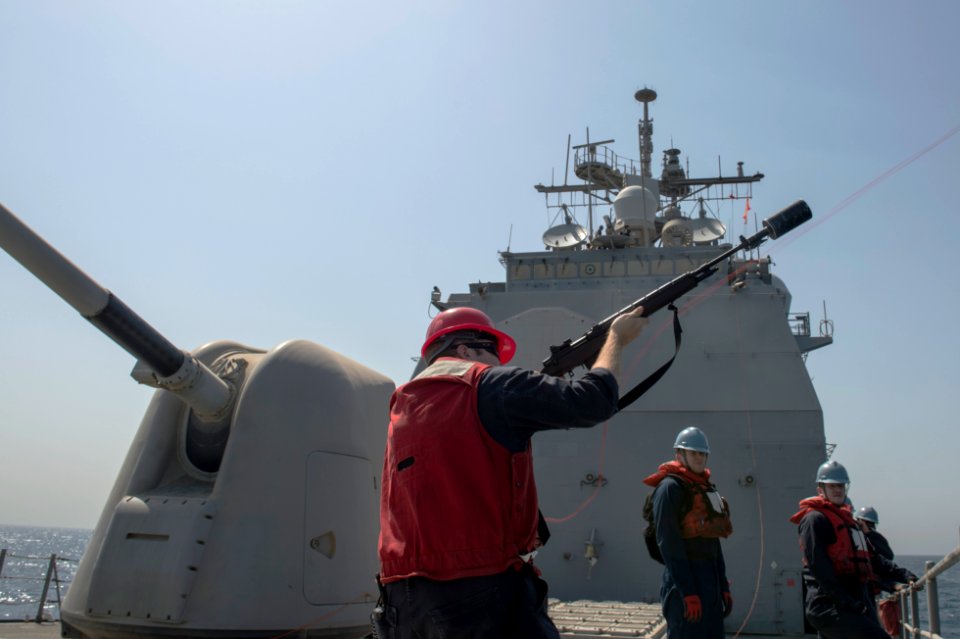 USS Philippine Sea (CG 58) 140702-N-PJ969-009 (14561840736)