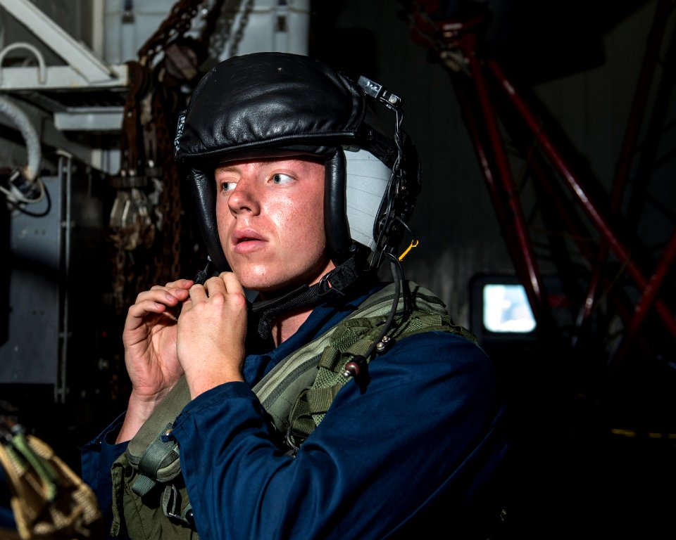 USS Philippine Sea (CG 58) 140711-N-PJ969-025 (14658805314)