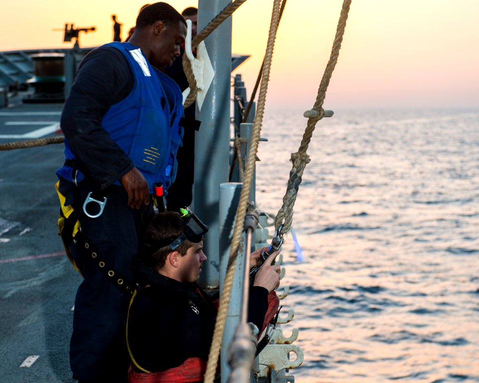 USS Philippine Sea (CG 58) 140720-N-PJ969-006 (14742522863)
