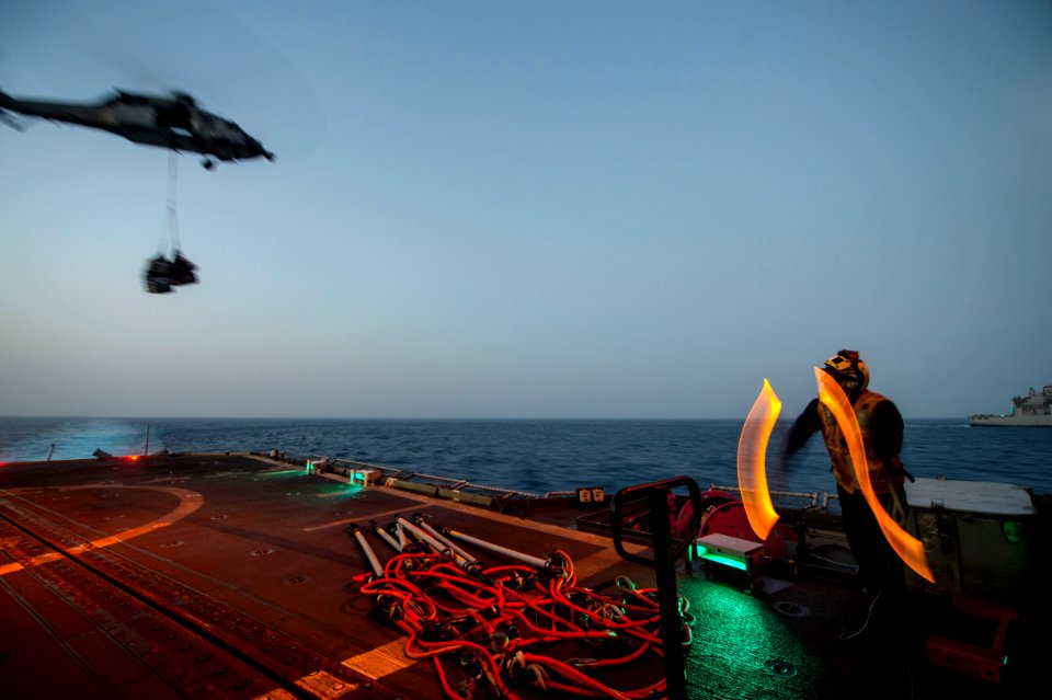 USS Philippine Sea (CG 58) 1406011-N-PJ969-114 (14423582362)