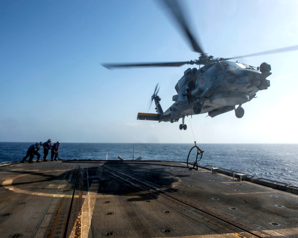 USS Philippine Sea (CG 58) 140603-N-PJ969-081 (14356338362)