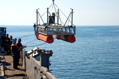 USS Ponce (AFSB(I) 15) 141115-N-OV358-027 (15623933868)