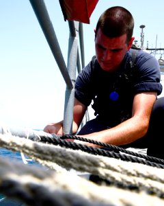 USS Philippine Sea (CG 58) 140715-N-PJ969-030 (14674999412)