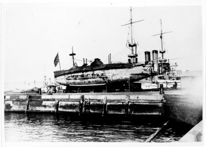 USS Plunger - NH 102428