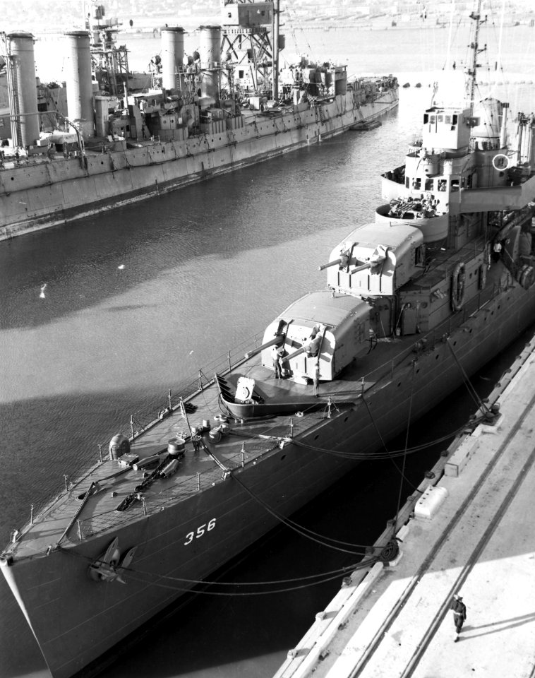 USS Porter (DD-356) at Mare Island Navy Yard in July 1942