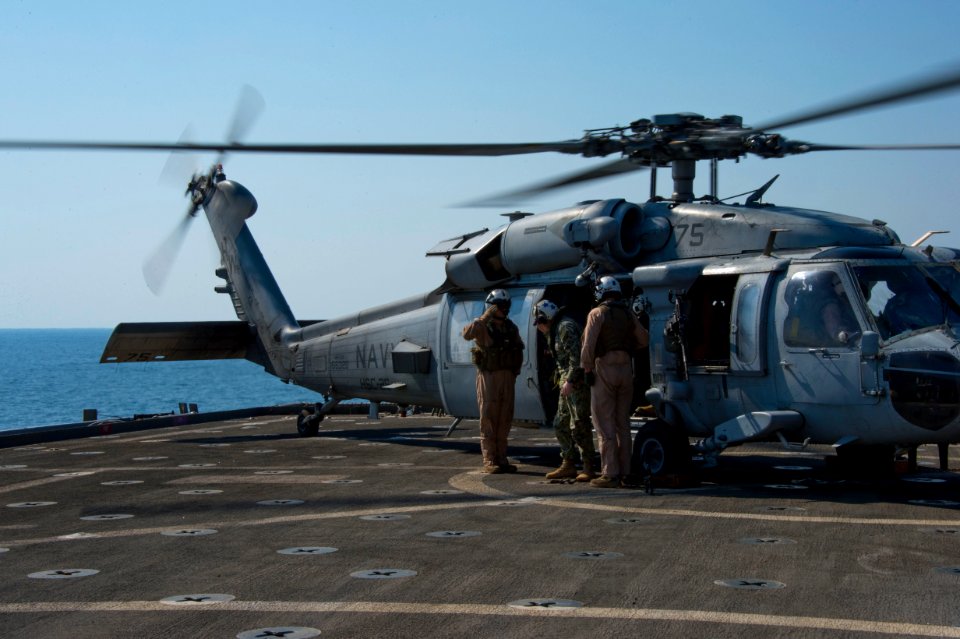USS Ponce (AFSB(I) 15) 141115-N-OV358-239 (15624139687)