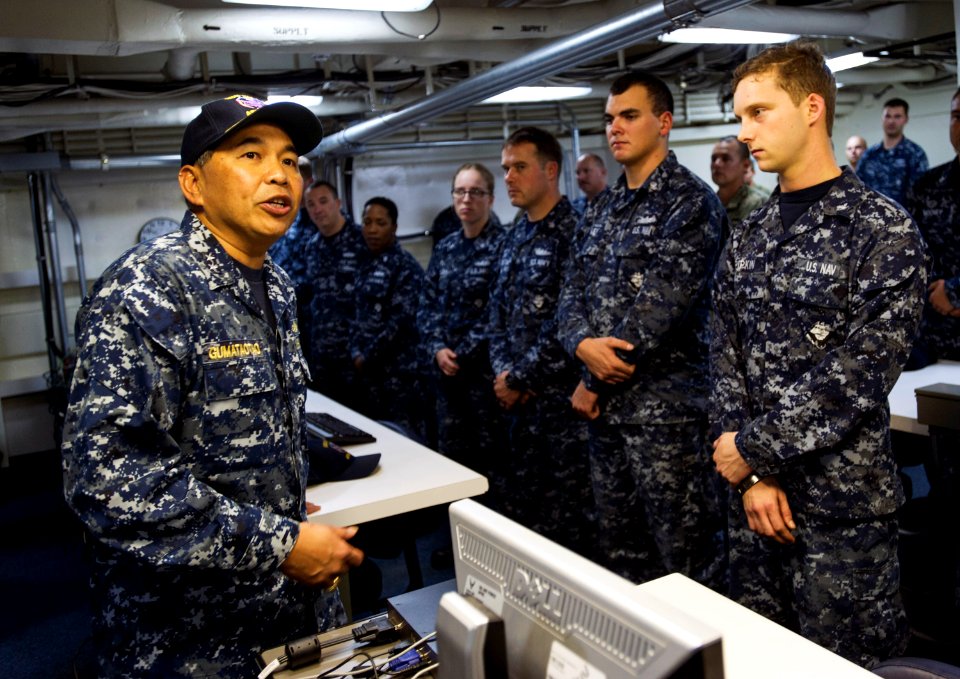 USS Ponce (ASB(I) 15) 150212-N-WX059-080 (16520651416)
