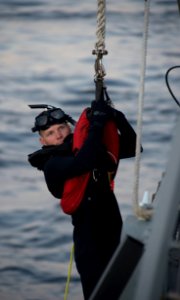 USS Porter, DDG 78, 6th Fleet, Sailors, Destroyer, SAR, Search and Rescue. (25876302125)