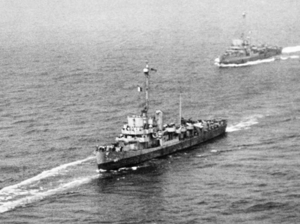 USS Pride (DE-323) and USS Newell (DE-322) underway at sea on 17 August 1944 (80-G-245464)