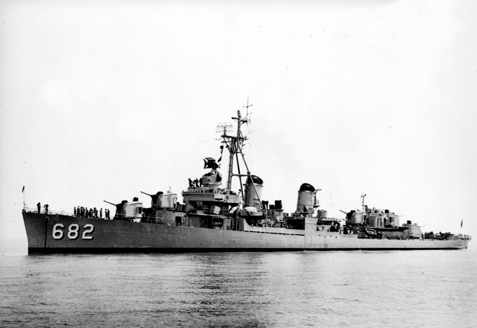 USS Porterfield (DD-682) off the San Francisco Naval Shipyard on 26 June 1952