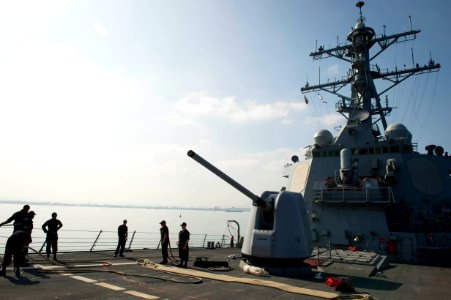 USS Porter in Haifa, April 2016. 160415-N-FQ994-179 (25898261844)