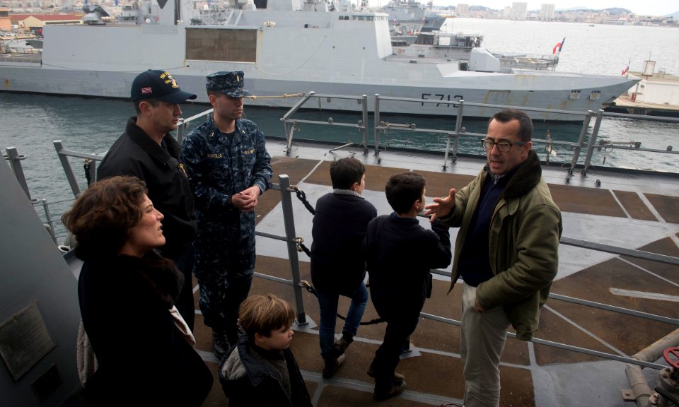 USS Porter, DDG 78, 6th Fleet, Sailors, Destroyer, Toulon, France. (25930275916)