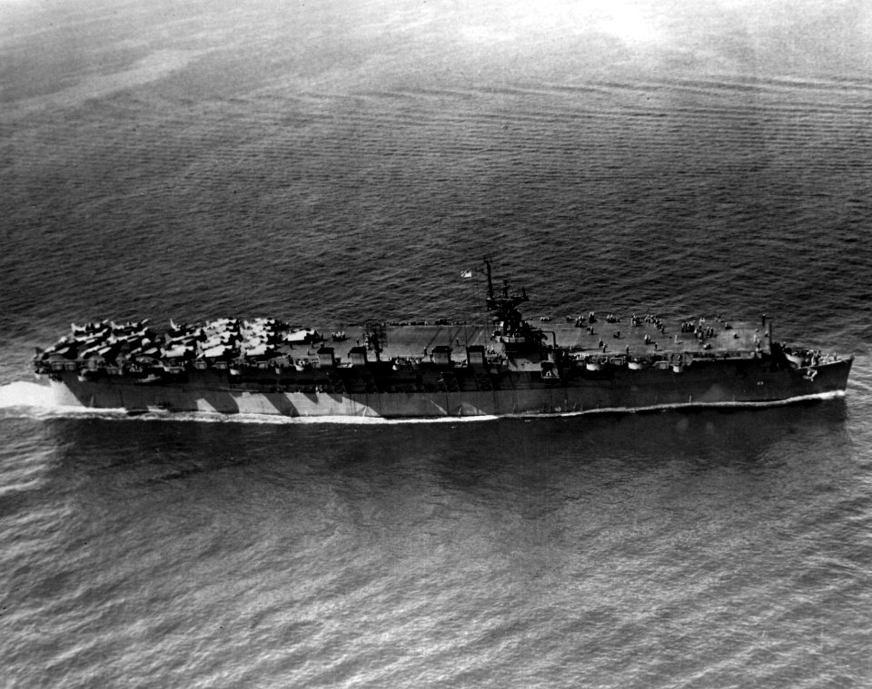 USS Princeton (CVL-23) underway in May 1943
