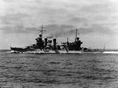 USS Quincy (CA-39) underway at sea, circa 1937 (NH 50314)