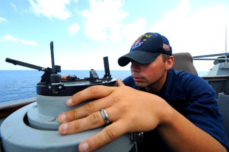 USS Ramage 130924-N-AW206-003