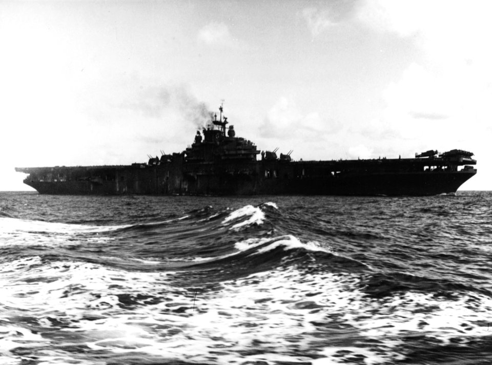 USS Randolph (CV-15) underway at sea, in 1945 (NH 124509)