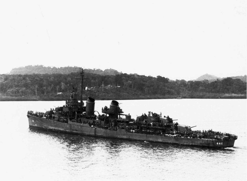 USS Radford (DD-446) steaming into Tulagi Harbour with 468 survivors form USS Helena (CL-50) on 6 July 1943