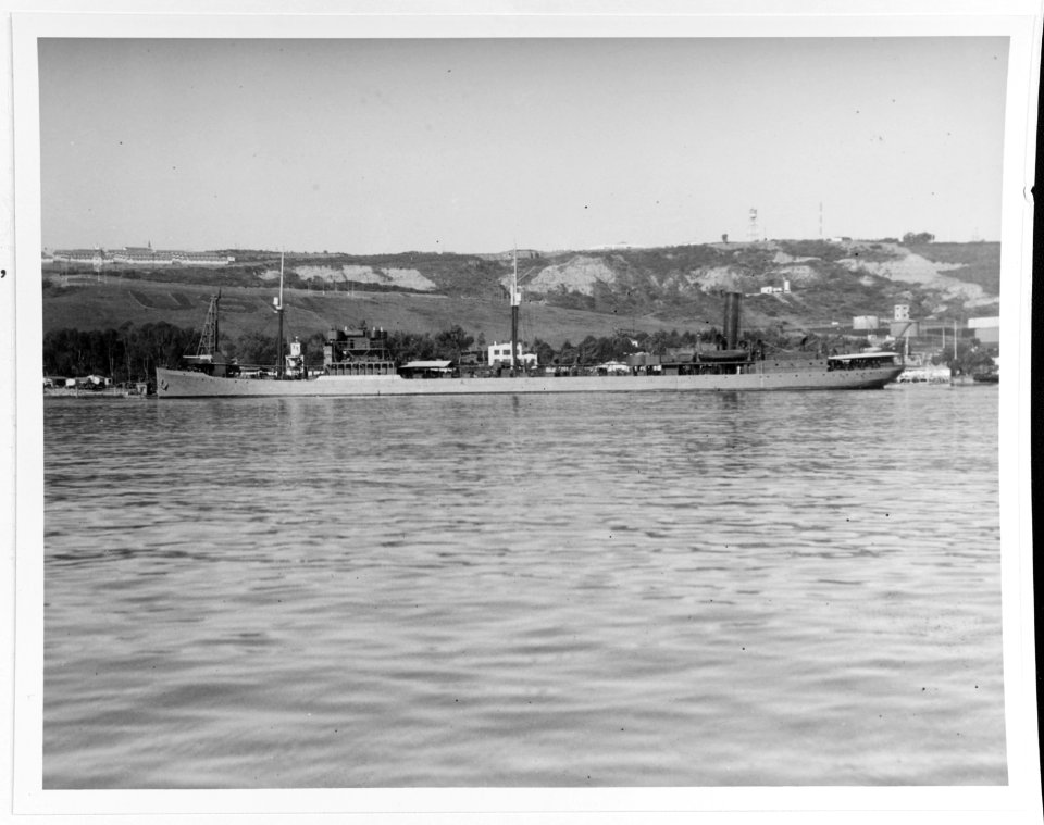 USS Ramapo - 19-N-25880