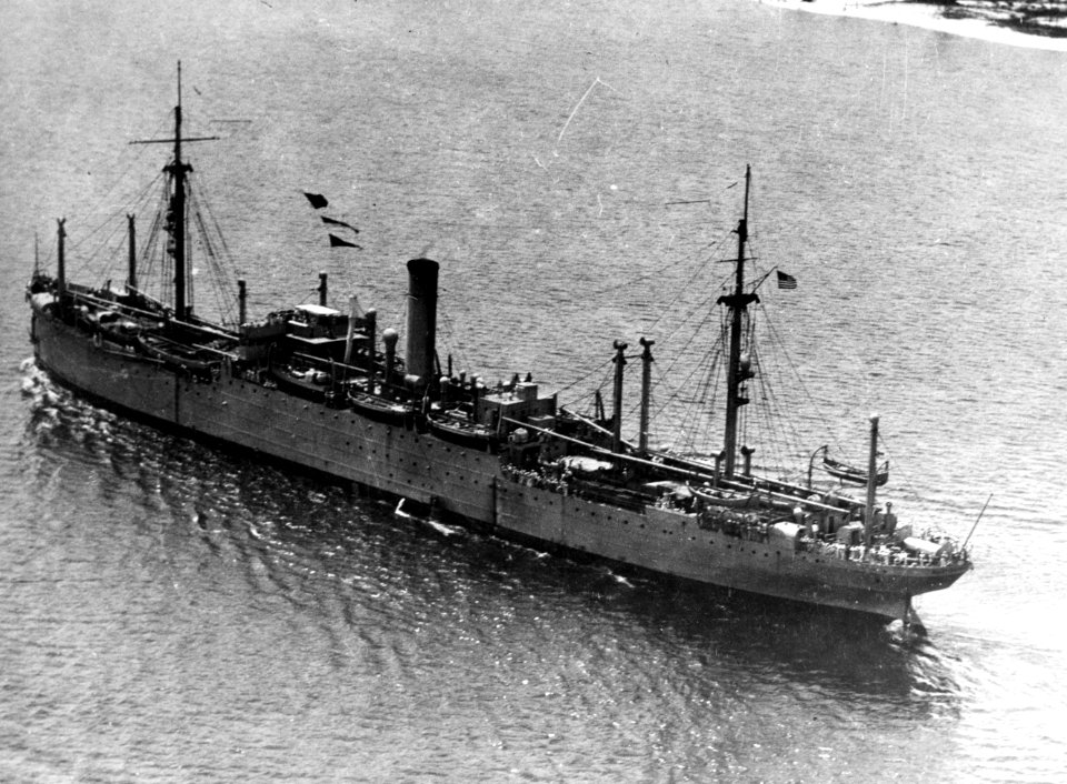USS Rappahannock (AF-6) underway off Pensacola, Florida (USA), in July 1924 (NH 105186)