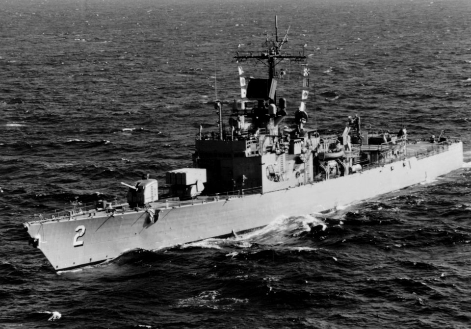 USS Ramsey (DEG-2) underway at sea on 26 August 1968 (NH 107580)