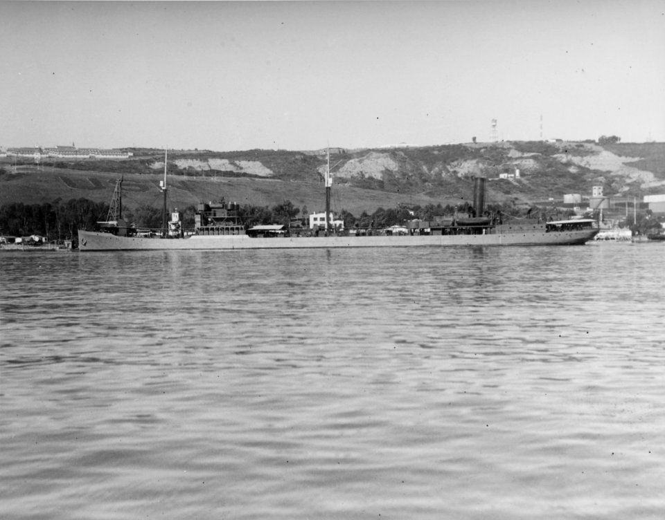 USS Ramapo - 19-N-25880