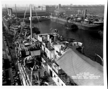 USS Relief - 19-N-26136