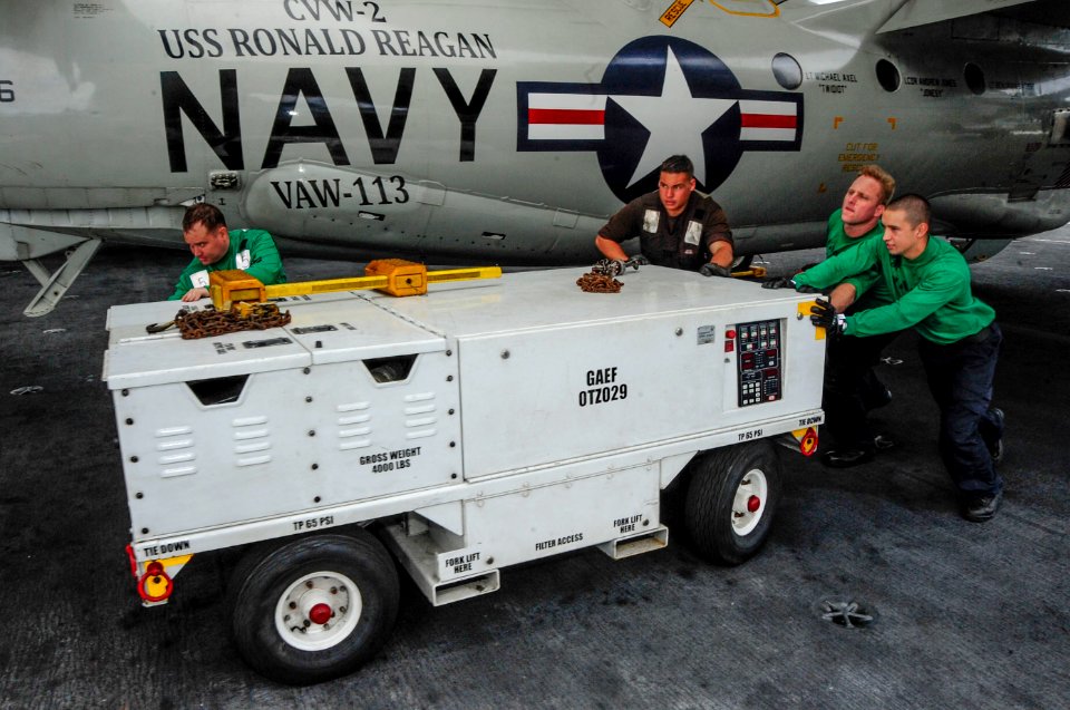 USS Reagan flight deck operations 140708-N-UK306-073